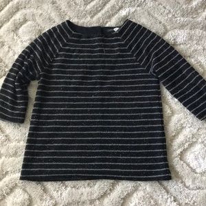 Short sleeve sweater